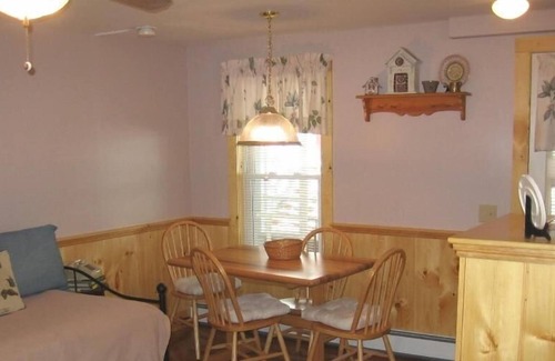 Weirs Beach Hotel | Lakeside Get-A-Way