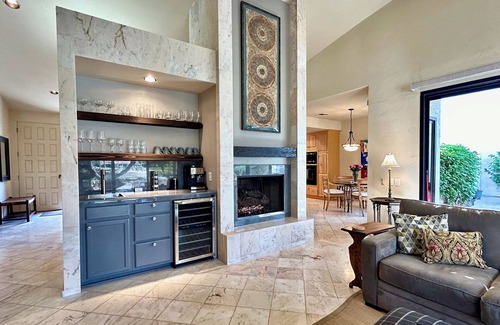 Rancho Mirage Villa | LAKEVIEW RETREAT: 2 lg En-Suite Master Bedrooms, Private Pool, Hot Tubs! Managed by Greenday!