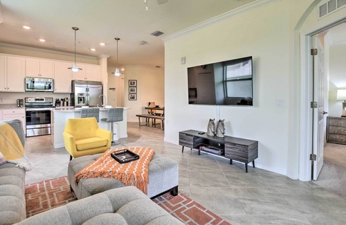 Lakewood Ranch Condo | Lakewood Nat'l Golf Club Condo w/Lake Views!