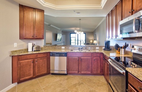 Lakewood Ranch Condo | Lakewood National beautiful 2bedroom 2 bathroom condo + den with unlimited Golf