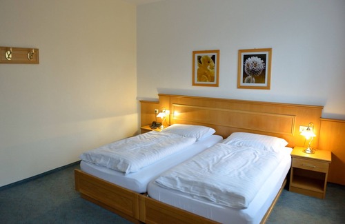 Eisenach Hotel | Land- und Golfhotel Alte Fliegerschule