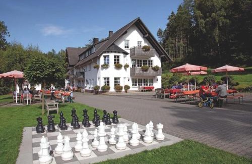 Kirchhundem Hotel | Landgasthof Cafe Gut Ahe