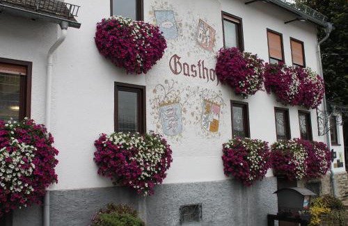 Gemuenden Hotel | Landgasthof Hotel Zur Linde im Taunus