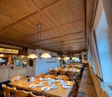 Ratholz House | Landgasthof Jägerhaus