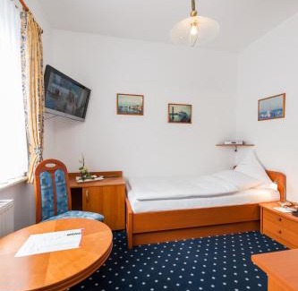 Nordenham Hotel | Landhotel Butjadinger Tor