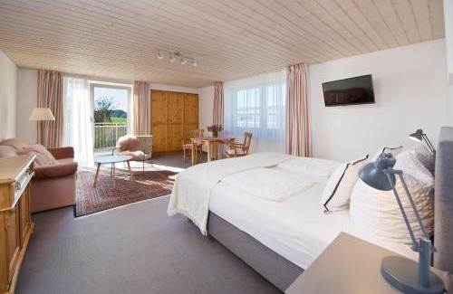 Scheidegg Hotel | Landhotel Herzberger garni Zimmer & Ferienwohnungen