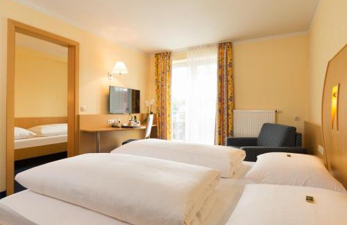 Allershausen Hotel | Landhotel Huberhof Allershausen