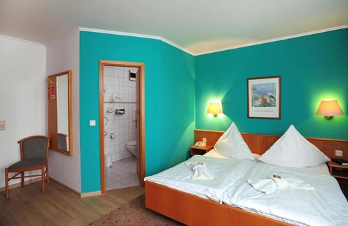 Zwoschwitz Hotel | Landhotel Plauen - Gasthof Zwoschwitz