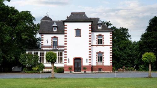 Rhein-Erft-Kreis District Hotel | Landhotel Sophienhöhe