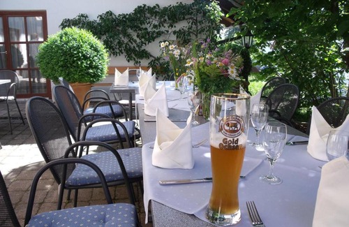 Dietmannsried Hotel | Landhotel Zahn's Weißes Rössle - ruhig schlafen- gut frühstücken - lecker essen