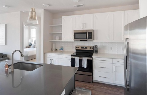 Wetmore Apartment | Landing | Incredible 2BD, Clubhouse, Pool
