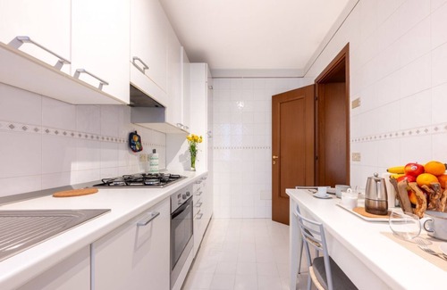 Parma City Centre Apartment | Large Apartment in the Historic Center of Parma