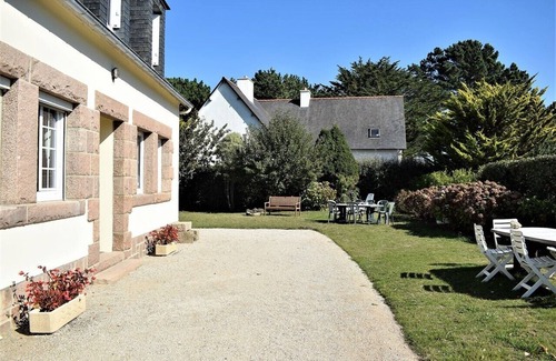 Tregastel House | Large family house 50m from the sea with garden in TREGASTEL