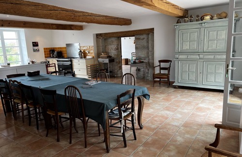 Castelnaudary House | Lauragais farmhouse in the countryside, view of the Pyrenees
