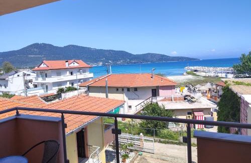 Chrisi Akti Apartment | Lavender Apartments