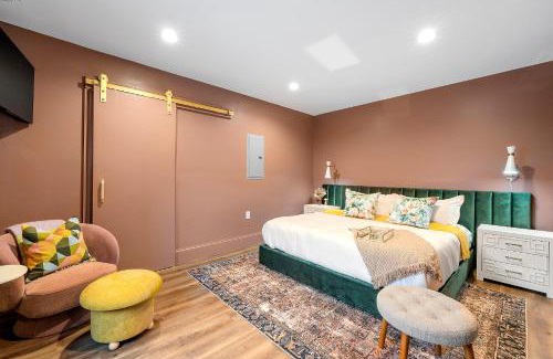 Stone Mountain Historic Village Apartment | Lavish Loft on Main St - Walk to Stn Mtn Park!
