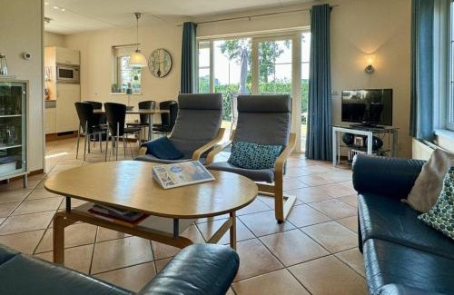 Sint Maartensvlotbrug House | Lavish villa close to sea, beach, forest