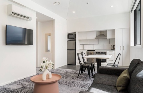 Avondale Cottage | Layard Apartments 432 - West Auckland Apartment