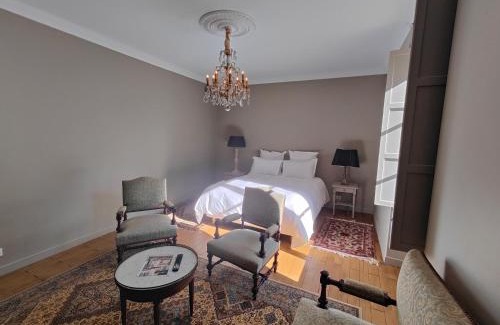 Le Subdray Apartment | Le Château du Sollier - Charme calme et confort climatisation à 5mn du peage