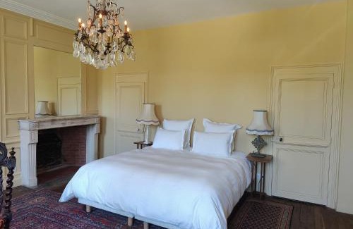 Le Subdray Apartment | Le Château du Sollier - Charme calme et confort climatisation à 5mn du peage