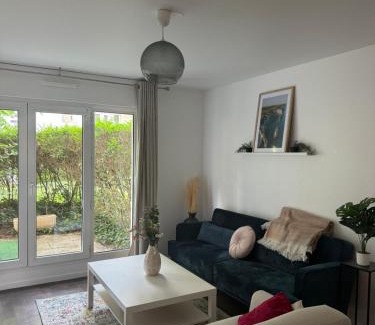 Suresnes Apartment | Le Havre de paix à Suresnes