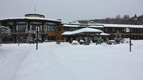 Lac Delage Hotel | Le Manoir du Lac Delage