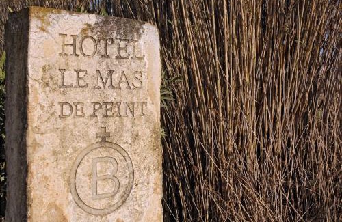 Le Sambuc Hotel | Le Mas de Peint - Hôtel et Restaurant