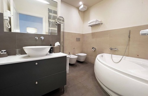 Genoa Historical Centre Hotel | Le Nuvole Residenza d'epoca