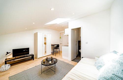 Bussiere - Cadiere Apartment | Le Palo Alto - Joli studio avec parking privé