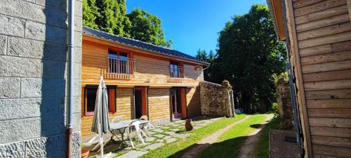 Tence House | Le Pré de Maulène