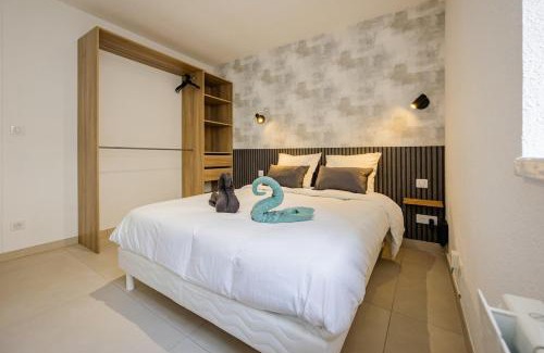 Paroisse Saint-Vincent-de-Paul Apartment | Le Royal Dole - Parking Gratuit & Logement Confortable à Dole