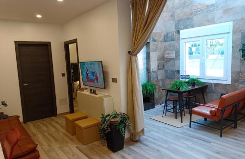 Facinas Apartment | LEBANA PLAZA JULIAN