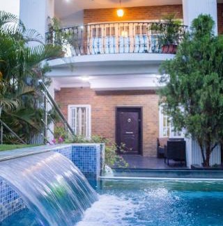 Ajah Villa | LEKKI SECRET MANSION 'n' SWIMMING POOl