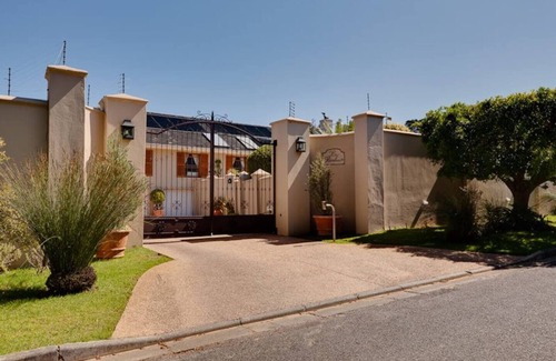 Constantia House | Lemon Cottage 2 Beds 2 Bath both on Suite Sleep 4 overlooking Solar Heated Pool.