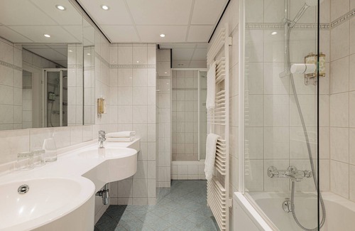 Benoordenhout Hotel | Leonardo Hotel Den Haag Babylon