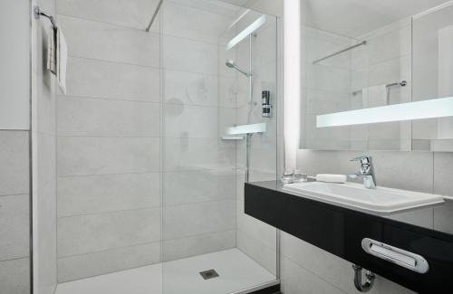 Herzogpark Hotel | Leonardo Hotel Munich Arabellapark