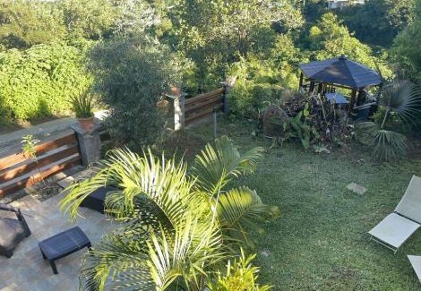 Trois-Bassins Apartment | LES VETYVERS