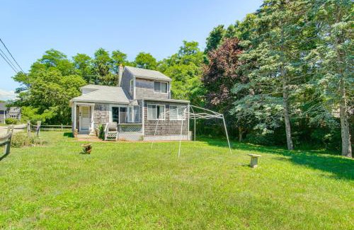 Oak Bluffs House | Less Than 1 Mi to Beaches Home with Deck in Oak Bluffs