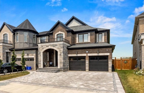 Halton Regional Municipality Apartment | LetitBnb: The Beam of Light