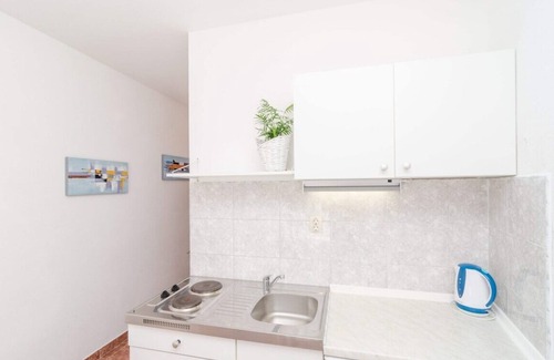 Polace Apartment | Levanat One Bedroom Apartment with Balcony and Sea View