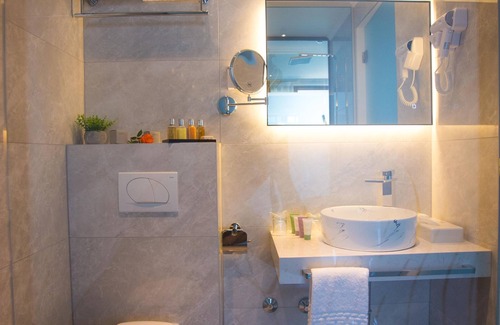 Zrce Hotel | Liberty Plaza