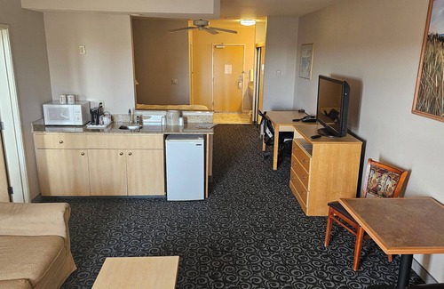 Ocean Shores Hotel | Lighthouse Suites Inn