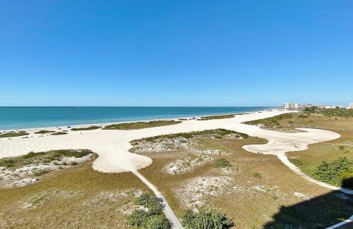 Sand Key Apartment | Lighthouse Towers 604