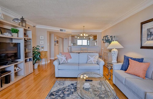 Sand Key Apartment | Lighthouse Towers 1002