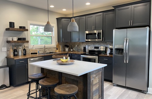 Dandridge House | Like New Lake & Mountain View Serenity from every room in the house!