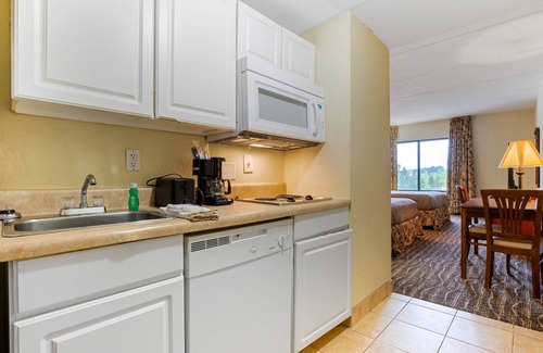 Warner Robins Hotel | LikeHome Extended Stay Hotel Warner Robins