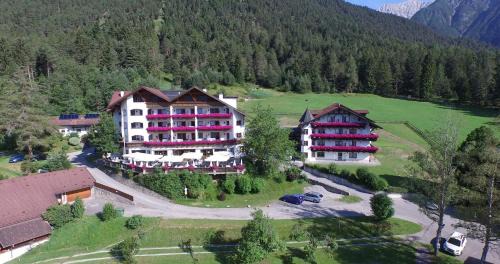 Imst Hotel | Linserhof Bed&Breakfast