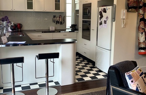 South Yarra Apartment | Little Charmer Sth Yarra, parking permit, delightful, lux kitchen and bathroom