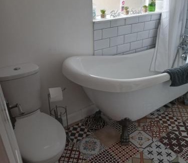 Rochester East Ward Apartment | Little Dorrit Studio flat Rochester ME1 1XZ