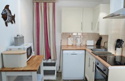 Treator House | Little Tamarisk